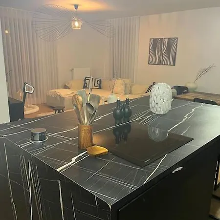 Apparemment Neuf Appartement