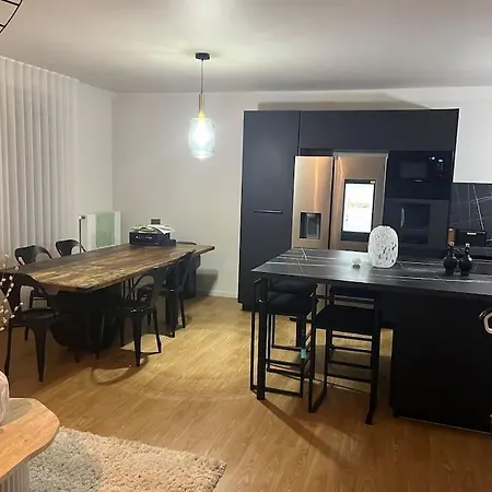 Appartement Apparemment Neuf *